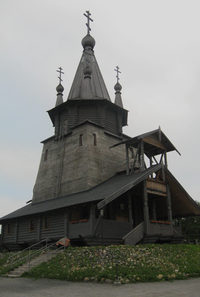 В память о погибших построена деревянная церковь-памятник